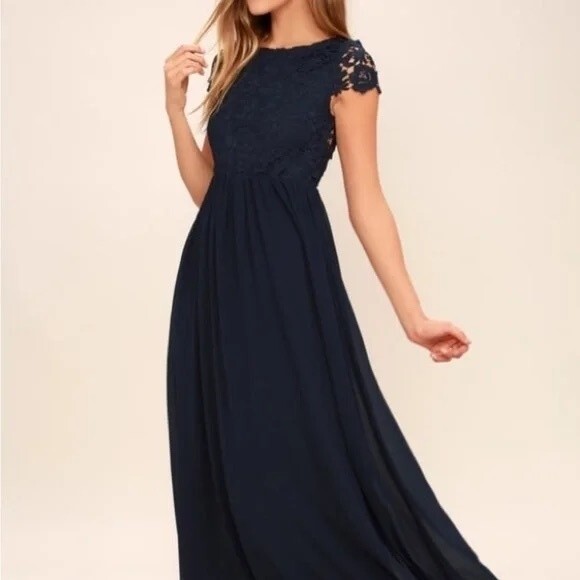 LULU'S THE GREATEST NAVY BLUE LACE MAXI DRESS WITH OPEN BACK SIZE SMALL - Picture 2 of 10